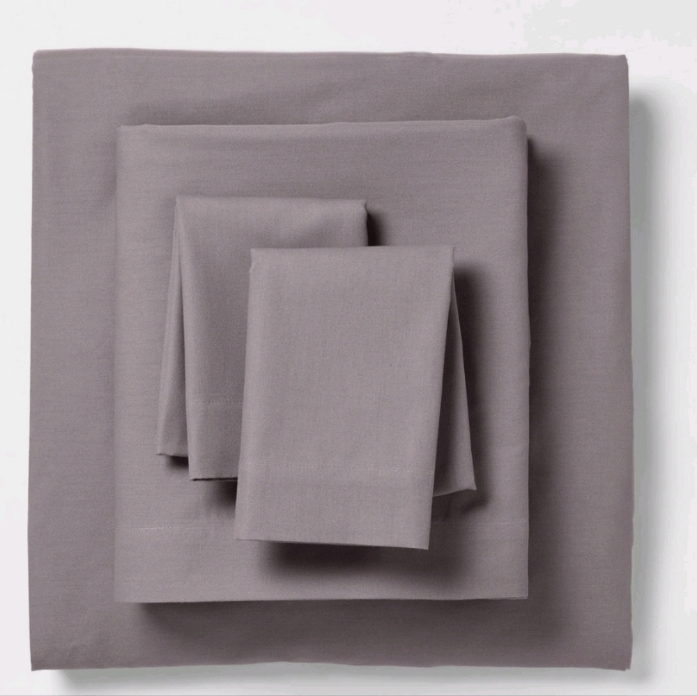 Queen Easy Care Solid Sheet Set Gray - Room Essentials